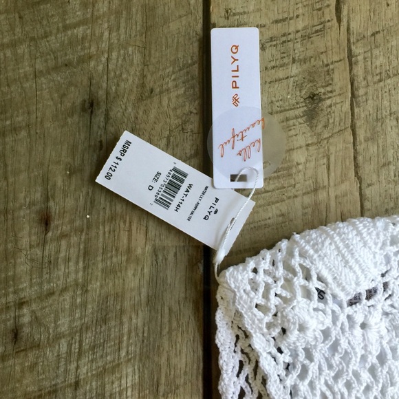 ☑️PILYQ CROCHET SWIM TOP☑️ - Picture 5 of 8